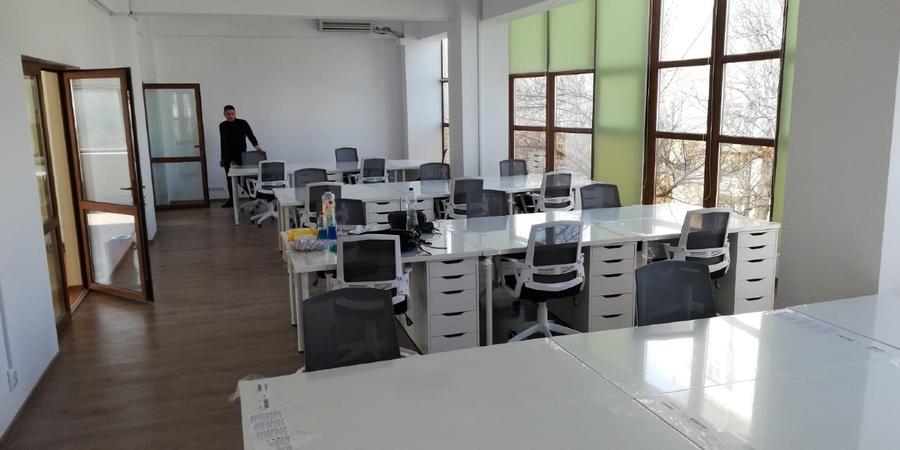 Birou, de 106 mp, în Republicii
