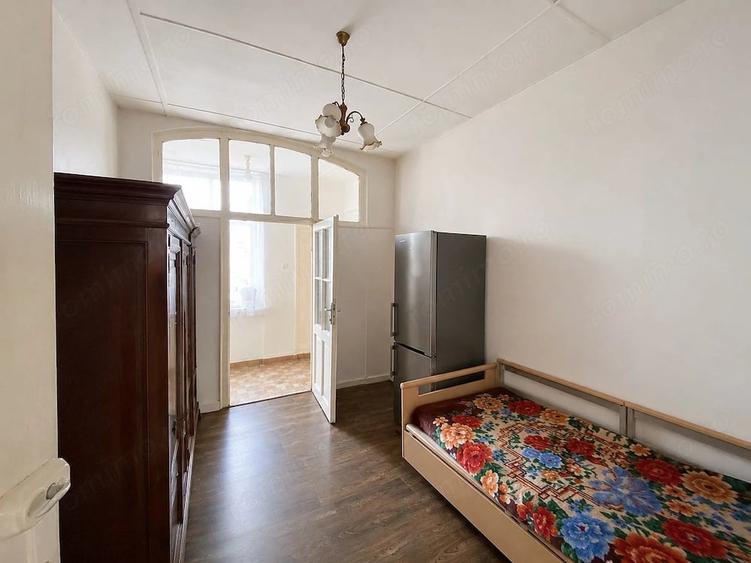 Apartament cu 3 camere decomandat în Traian
