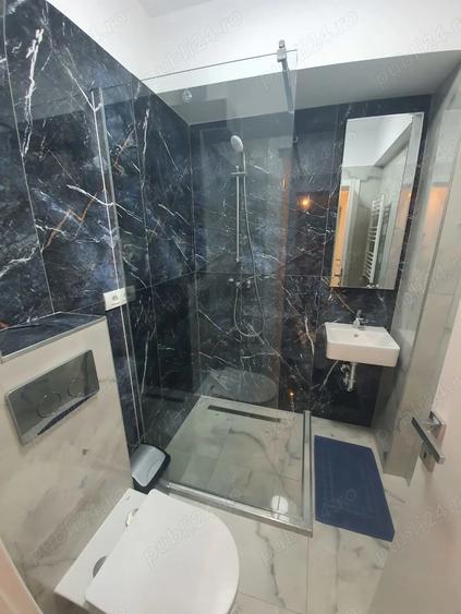 Apartament cu 3 camere decomandat în Baicului