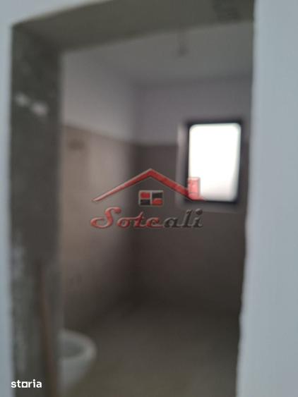 Casă cu 4 camere cu Teren 470 Mp în Cornu
