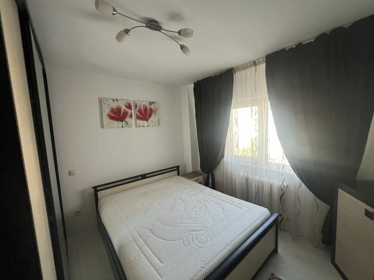 Apartament cu 4 camere decomandat în Central