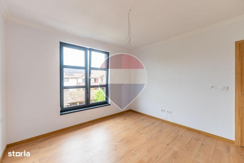 Casă cu 4 camere în Central