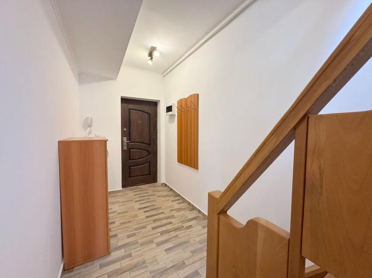 Apartament cu 3 camere decomandat, mobilat în Giroc