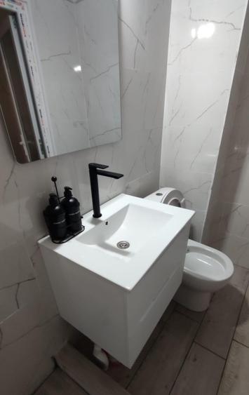 Garsonieră semidecomandată în Războieni
