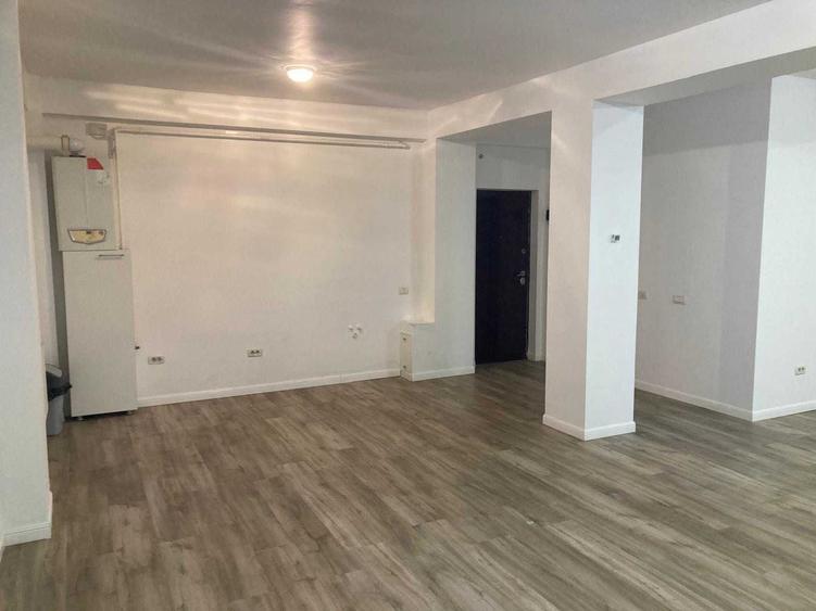 Spațiu comercial, de 80 mp, în Chiajna