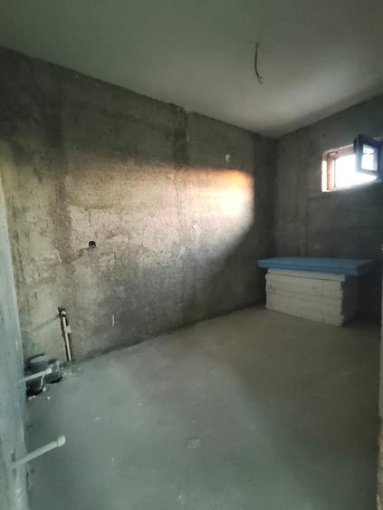 Casă individuală cu 4 camere cu Teren 484 Mp în Bâcu