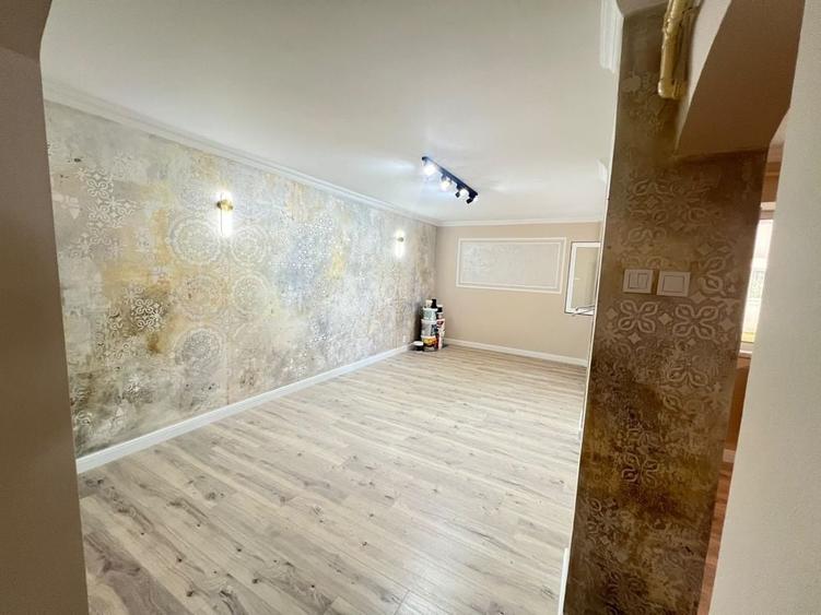 Apartament cu 2 camere decomandat în Mioriței