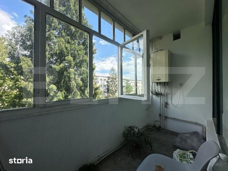 Apartament cu 4 camere semidecomandat în Central