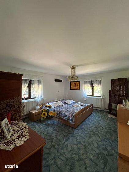 Casă cu 4 camere cu Teren 5146 Mp în Sălătrucu