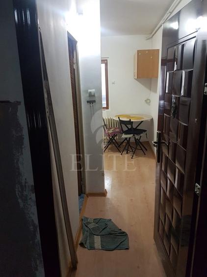 Apartament cu 4 camere decomandat, mobilat în Mărăști