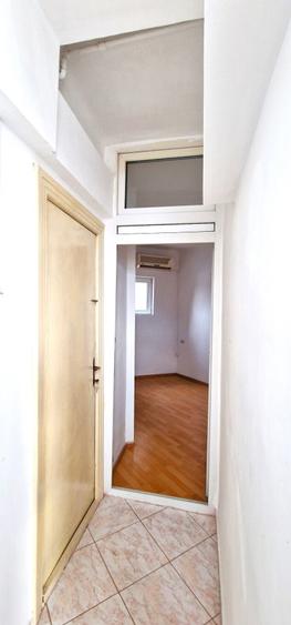 Apartament cu 3 camere semidecomandat, mobilat în Cișmigiu