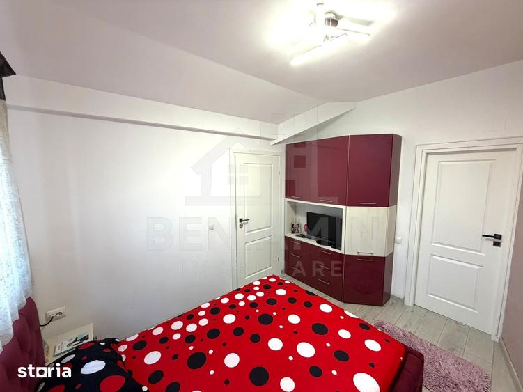 Apartament cu 3 camere în Craiovița Nouă