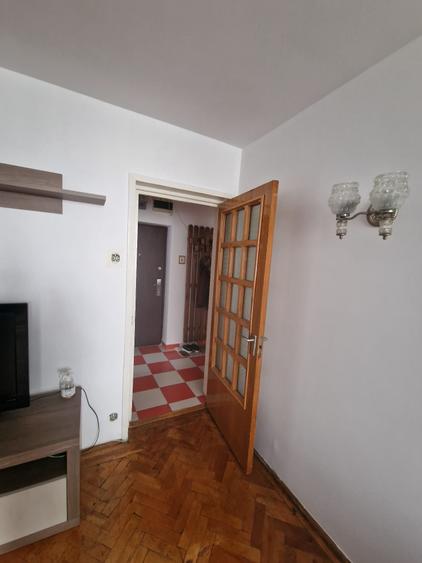 Apartament cu 3 camere în Dristor