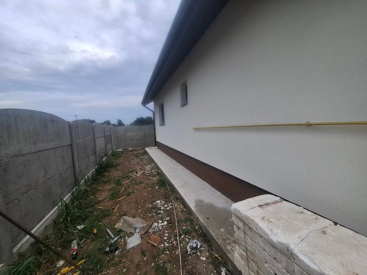 Casă individuală cu 3 camere cu Teren 300 Mp în Clinceni