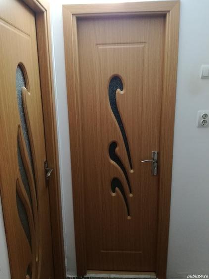 Apartament cu 3 camere decomandat în Vălenii de Munte