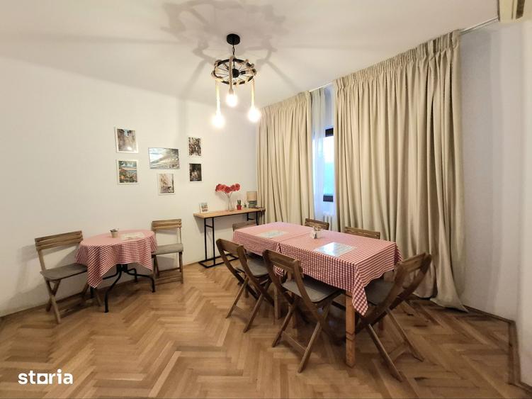 Casă cu 6 camere cu Teren 50 Mp în Vatra Luminoasă