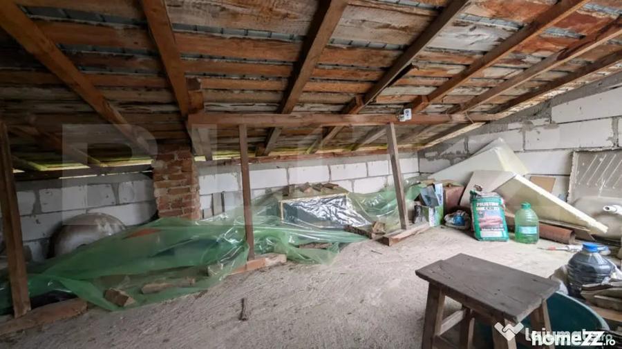 Casă cu 4 camere cu Teren 1100 Mp în Central