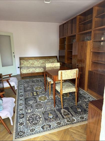 Apartament cu 2 camere decomandat în Decebal