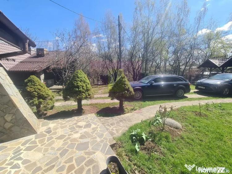 Casă cu 4 camere cu Teren 2066 Mp în Capul Câmpului