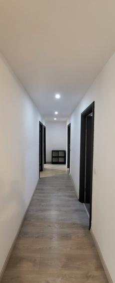 Apartament cu 3 camere semidecomandat în Prelungirea Ghencea