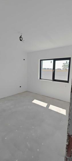 Casă cu 3 camere în Berceni