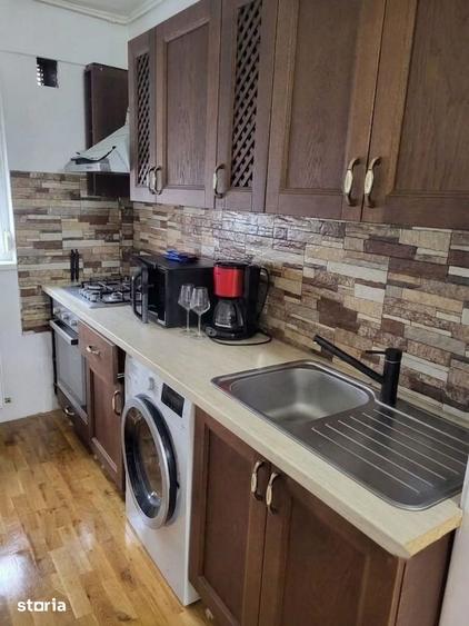 Apartament cu 2 camere decomandat în Titan