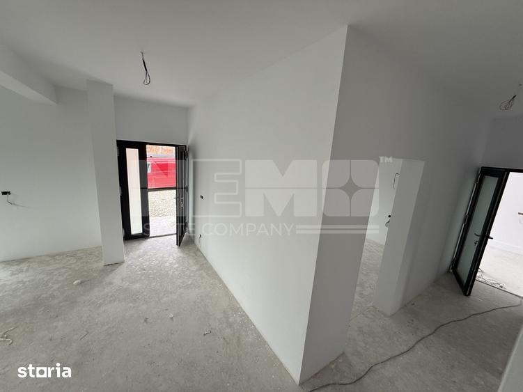 Casă cu 5 camere cu Teren 1000 Mp în Horodnic