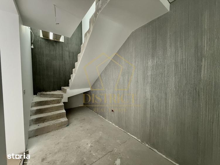 Casă cu 4 camere cu Teren 300 Mp în Săcălaz