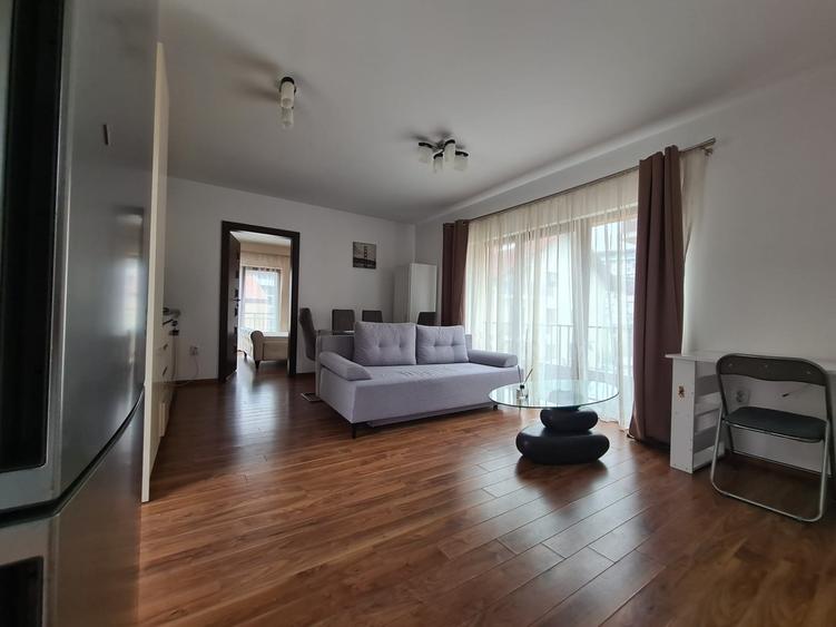 Apartament cu 2 camere semidecomandat, mobilat în Bună Ziua
