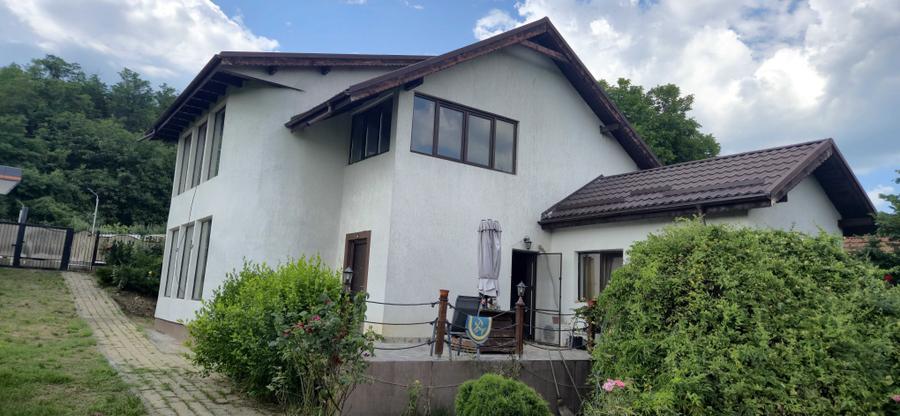Casă cu 4 camere în Nișcov