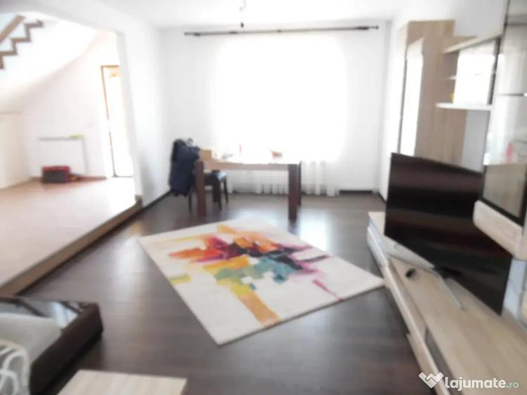Casă cu 4 camere cu Teren 1700 Mp în Călugareni