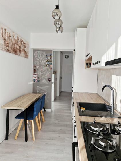 Apartament cu 2 camere decomandat în Tunari