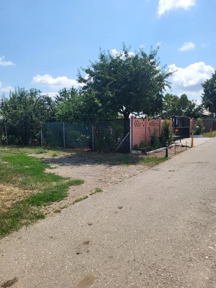 Teren Construcții intravilan de 2400 mp, în Călugăreni