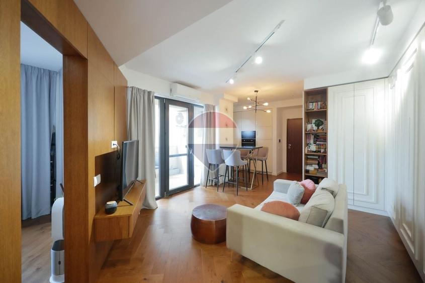 Apartament cu 2 camere decomandat, mobilat în Ultracentral