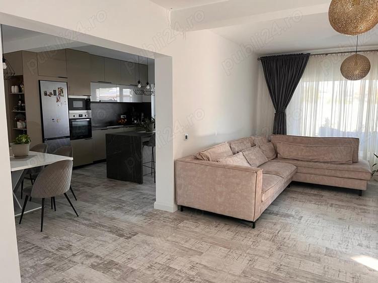 Casă cu 5 camere cu Teren 510 Mp în Central