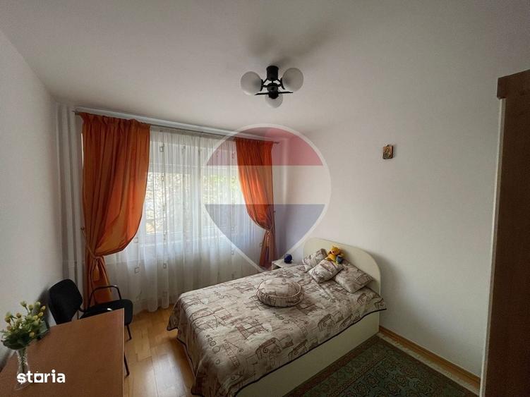 Apartament cu 3 camere în 13 Septembrie