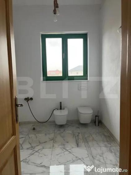 Casă cu 3 camere cu Teren 450 Mp în Central