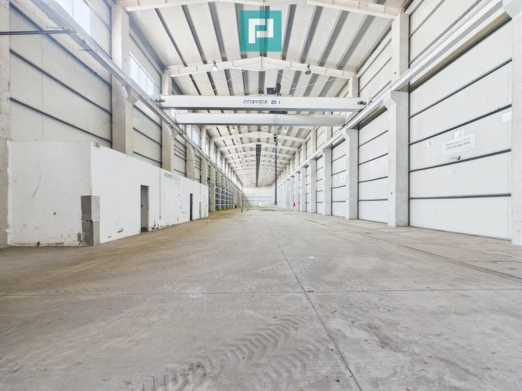 Spațiu comercial, de 2,000 mp, în Poltur
