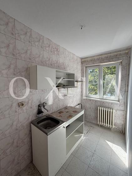 Apartament cu 2 camere nedecomandat în Semicentral