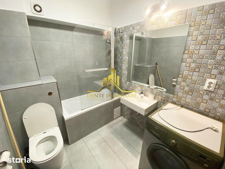 Apartament cu 3 camere semidecomandat, mobilat în Bulgaria