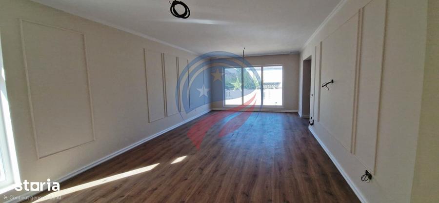Casă cu 4 camere cu Teren 480 Mp în Malu Mare
