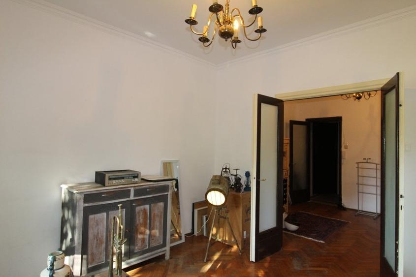 Apartament cu 2 camere decomandat, mobilat în Lahovari