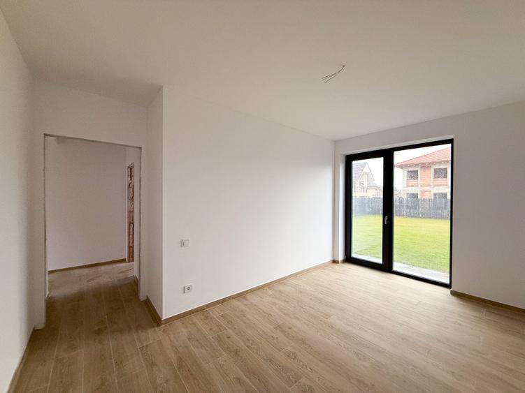 Casă individuală cu 4 camere cu Teren 451 Mp în Exterior Nord