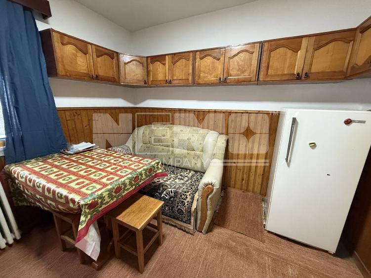 Apartament cu 2 camere nedecomandat, mobilat în Central