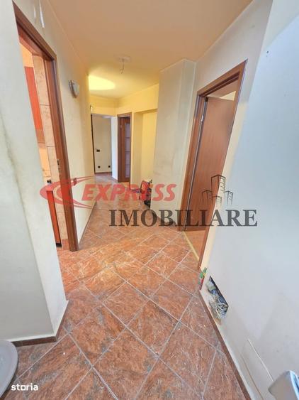 Apartament cu 4 camere decomandat în Dristor