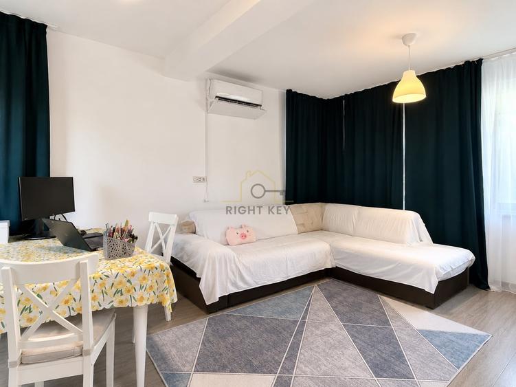 Duplex cu 6 camere cu Canalizare în Domnești