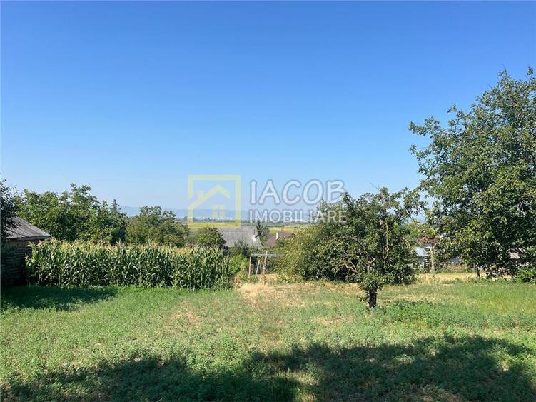 Teren Construcții intravilan de 1541 mp, în Buhoci