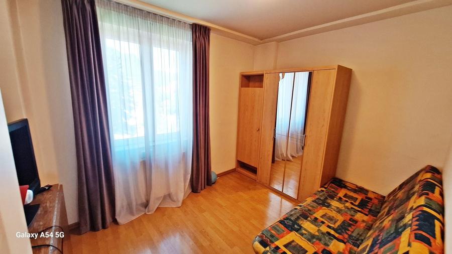 Apartament cu 4 camere decomandat în Centrul Civic