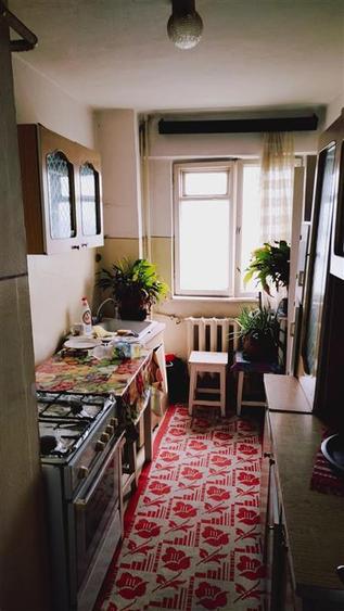 Apartament cu 2 camere decomandat în Viziru 3
