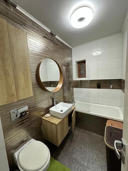 Casa Generoasa cu 2 Locuinte Separate, Garaj si Foisor in Zona Coiciu - Trocadero, Constanta - 4